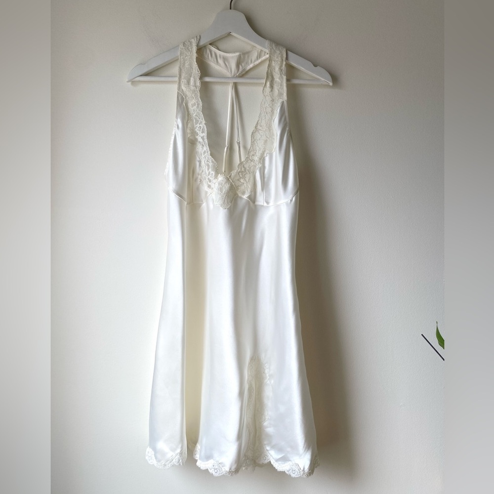 NWT La Senza flowy lace detail short chemise - Picture 7 of 16